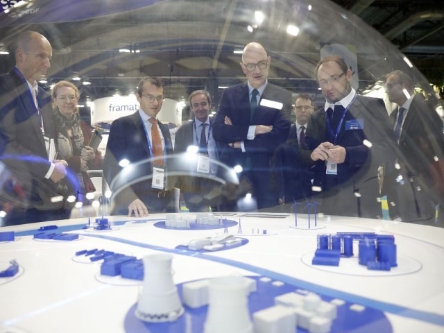 NUWARD presents NUWARD SMR to Roland Lescure (minister)